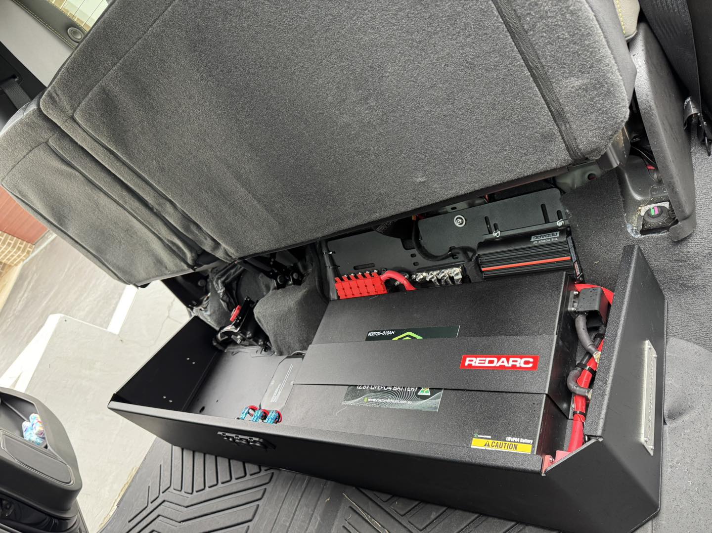 Chevrolet Silverado 2019+ 1500 & 2500 Under Seat Dual Battery Storage –  Complete Vehicle Designs