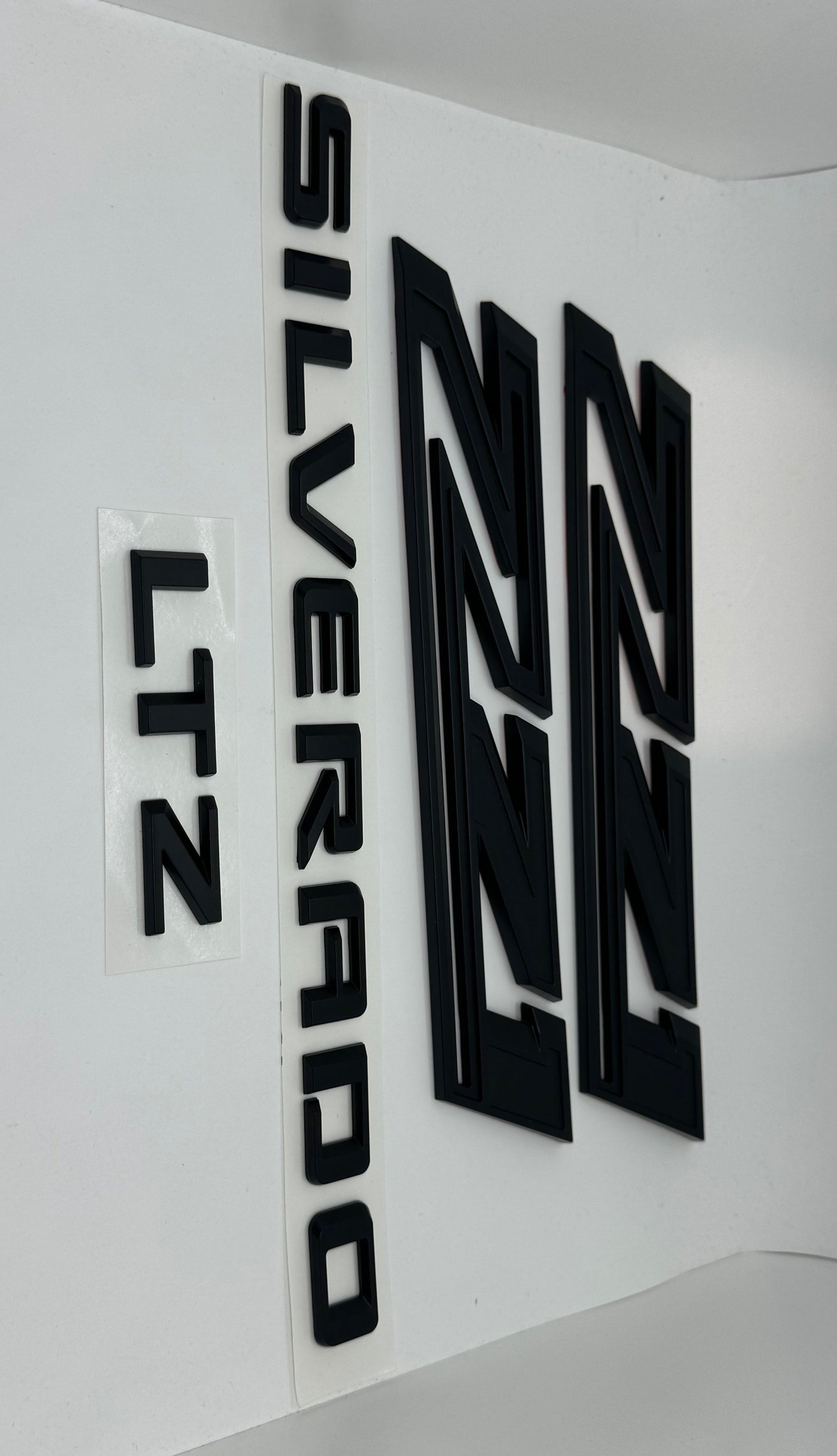 Chevrolet Silverado 2500 2019+ Black Badge Kit (Z71, LTZ, Trail Boss)