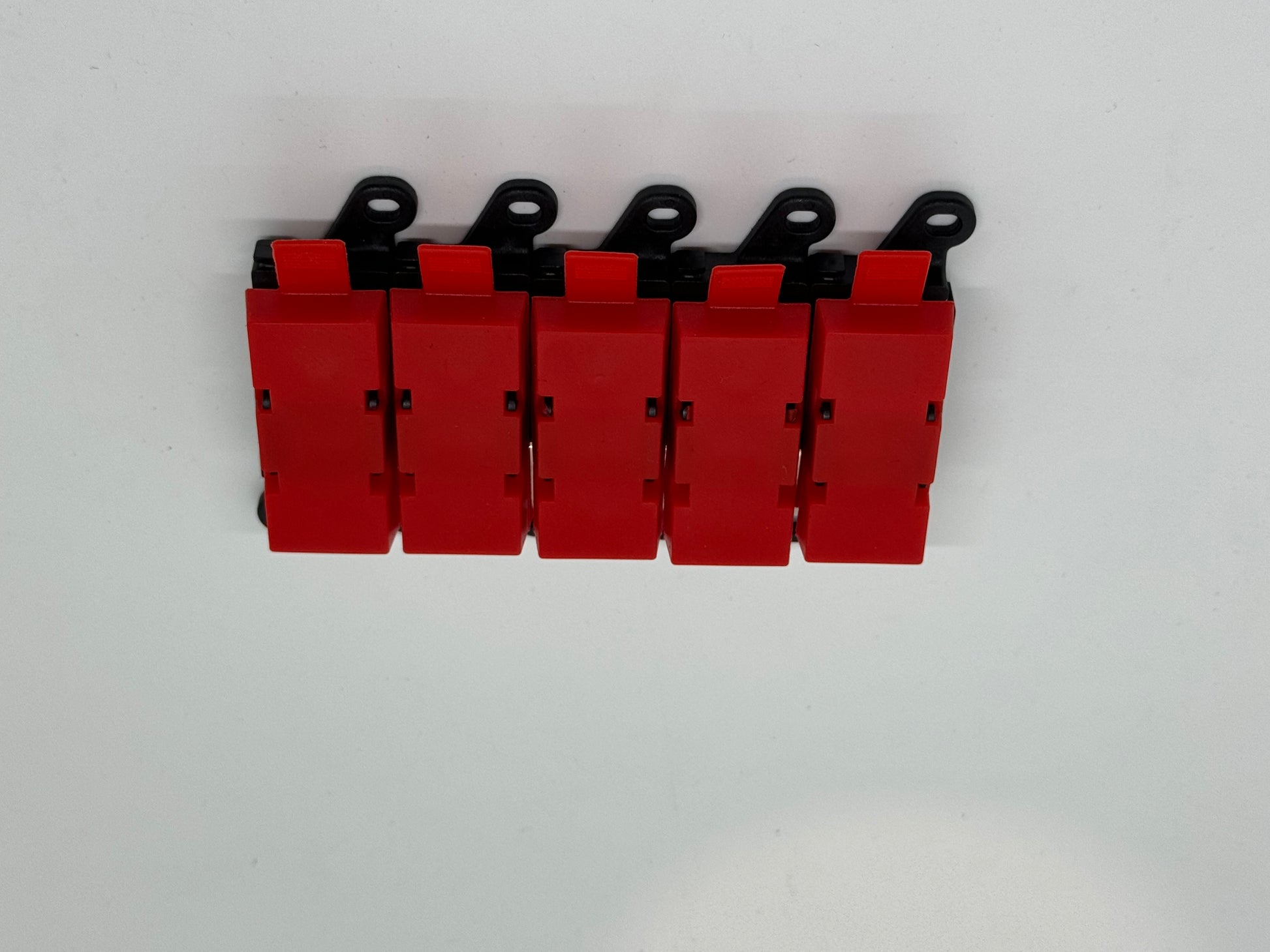 5 X MIDI FUSE HOLDERS WITH BUSBAR