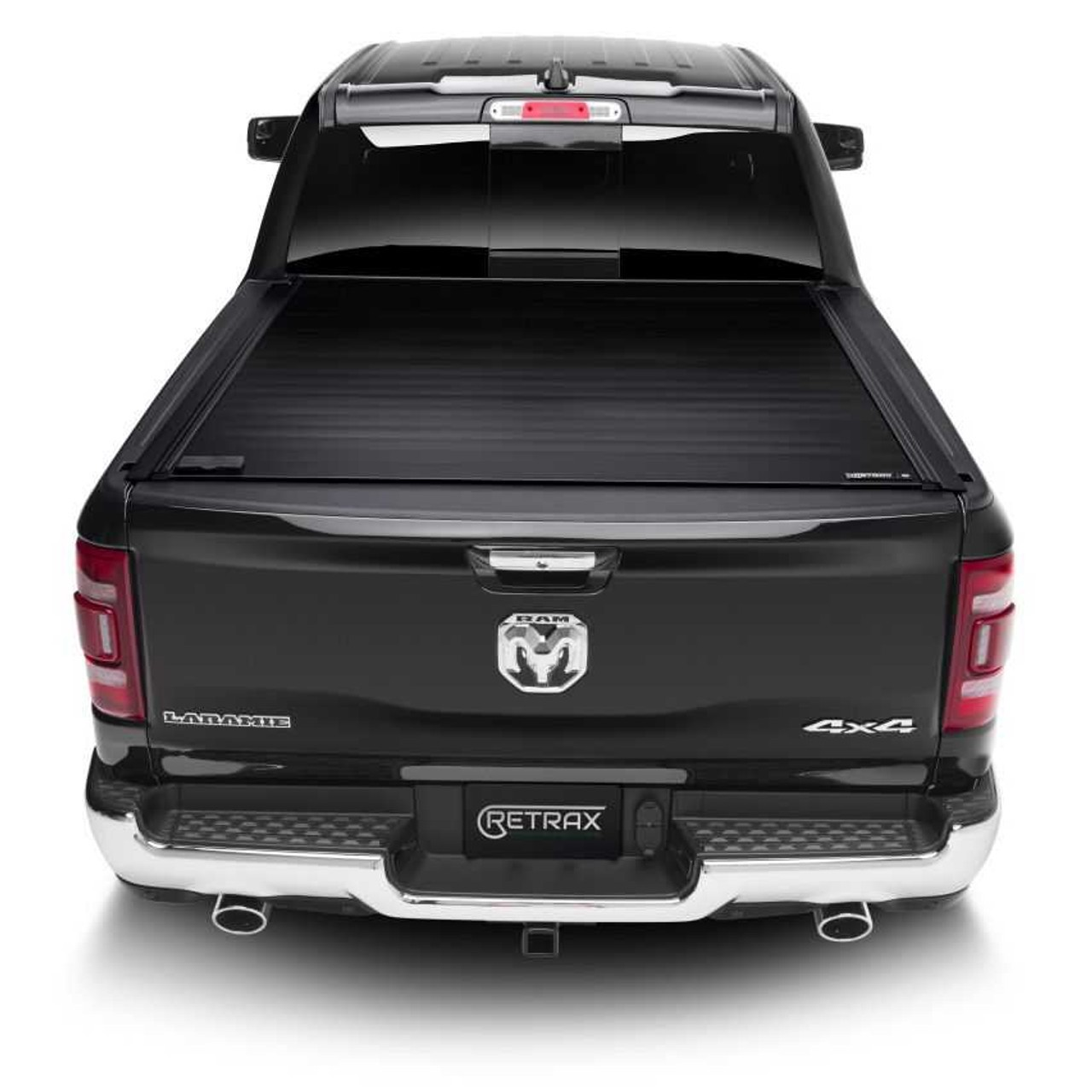Retrax RETRAXONE XR | Manual Polycarbonate Retractable Truck Bed Cover