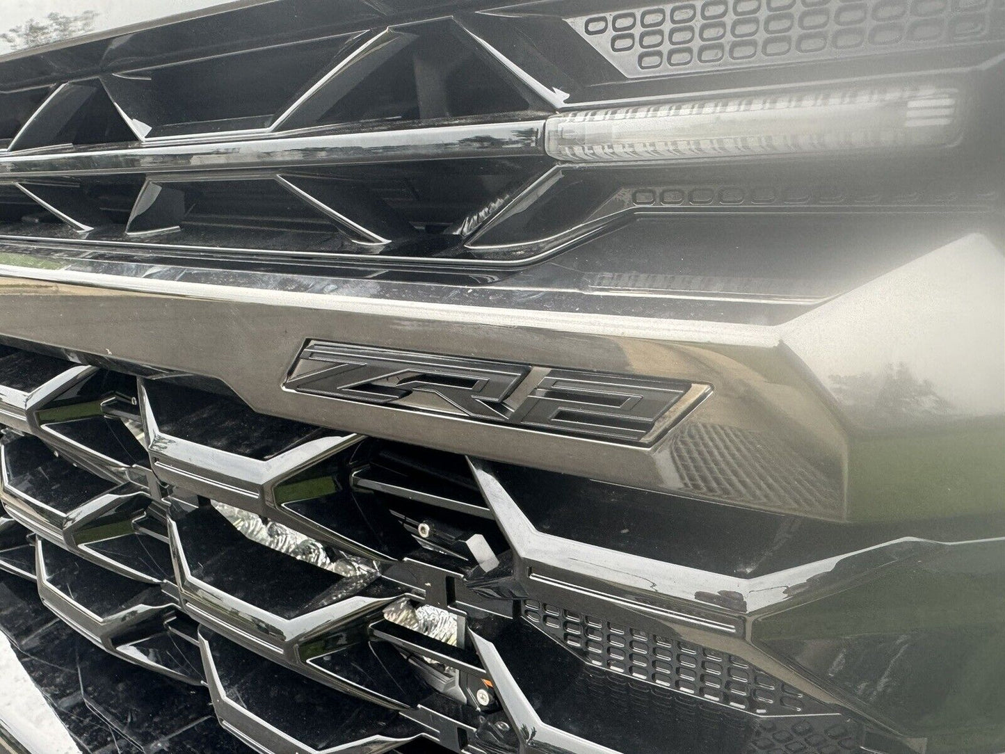 Chevrolet Silverado 1500 2022+ ZR2 - Complete 8 Piece Black Badge Kit