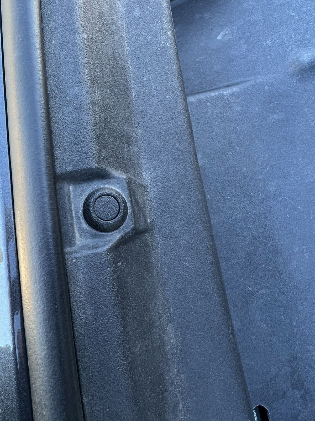 Toyota Landcruiser 200 Series - Radiator Cover Clips