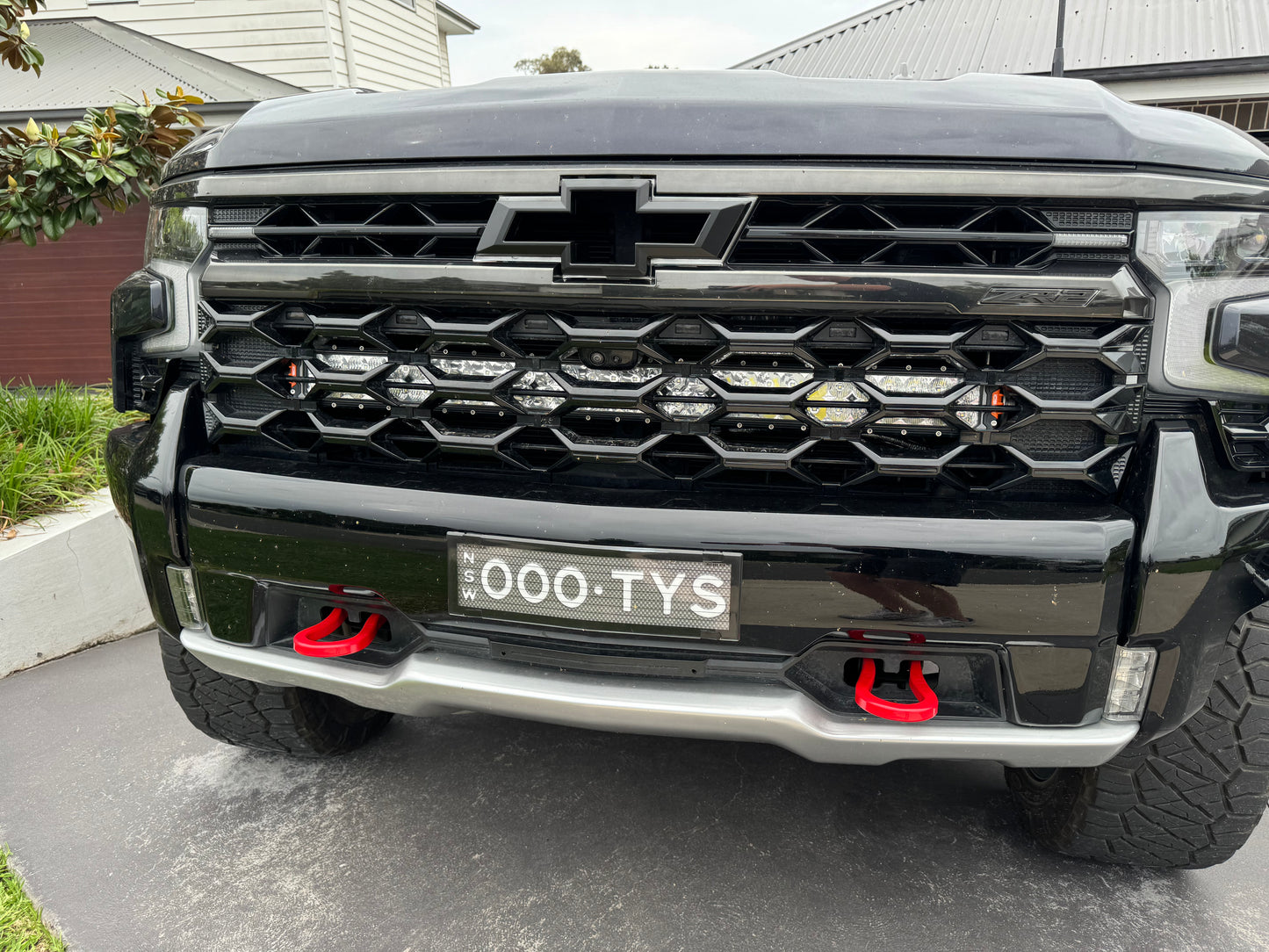 Chevrolet Silverado 1500 'ZR2' Front Grill Bowtie Badge Black