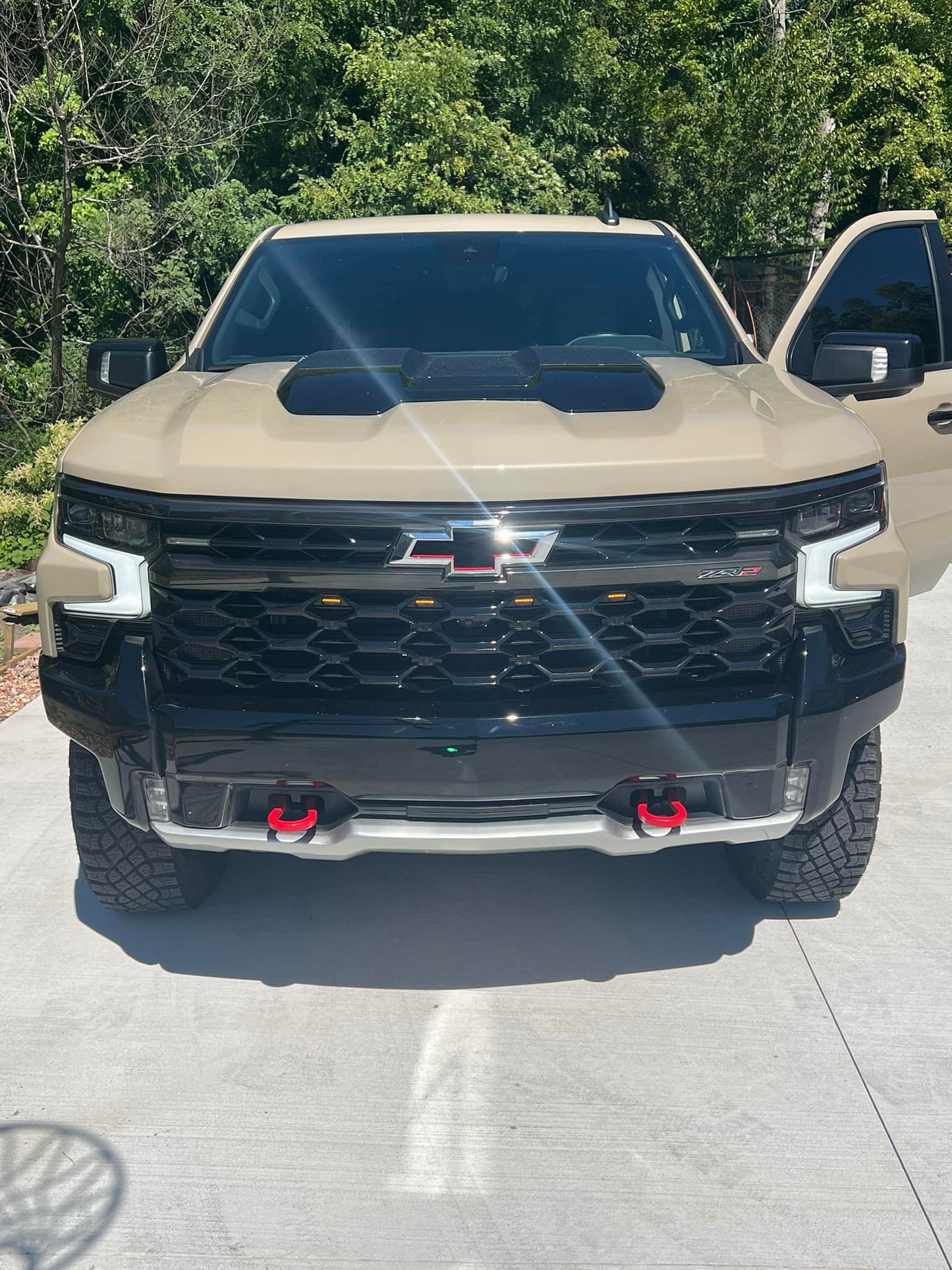 Chevrolet Silverado ZR2 - Grill LED Lights & Brackets