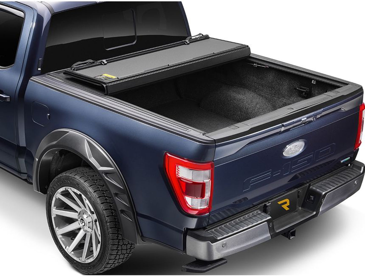 Extang Endure ALX Hard Folding Tonneau Cover | Chevrolet Silverado 2500HD 6'10 (2023+)