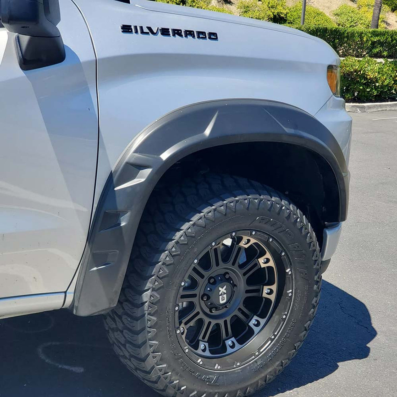 Silverado 1500 - Bushwacker DRT Fender Flares | Chevrolet Silverado 1500 (2021+) | Front & Rear (4PC)
