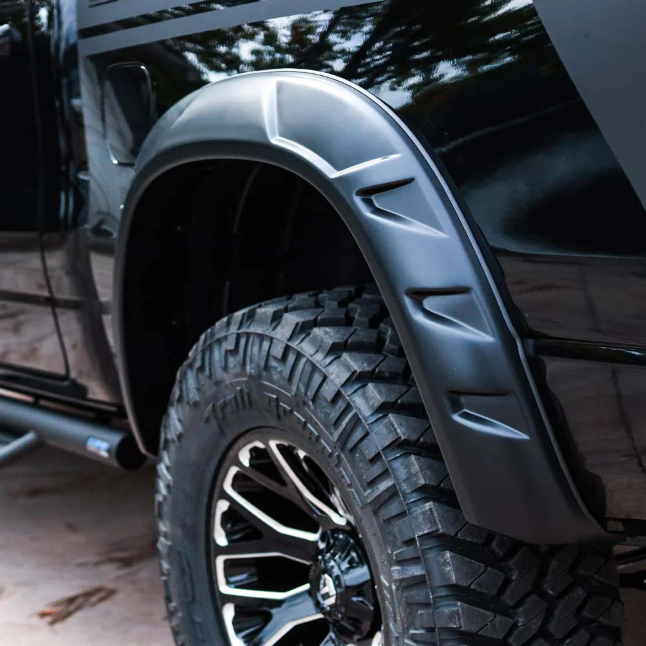 Silverado 1500 - Bushwacker DRT Fender Flares | Chevrolet Silverado 1500 (2021+) | Front & Rear (4PC)