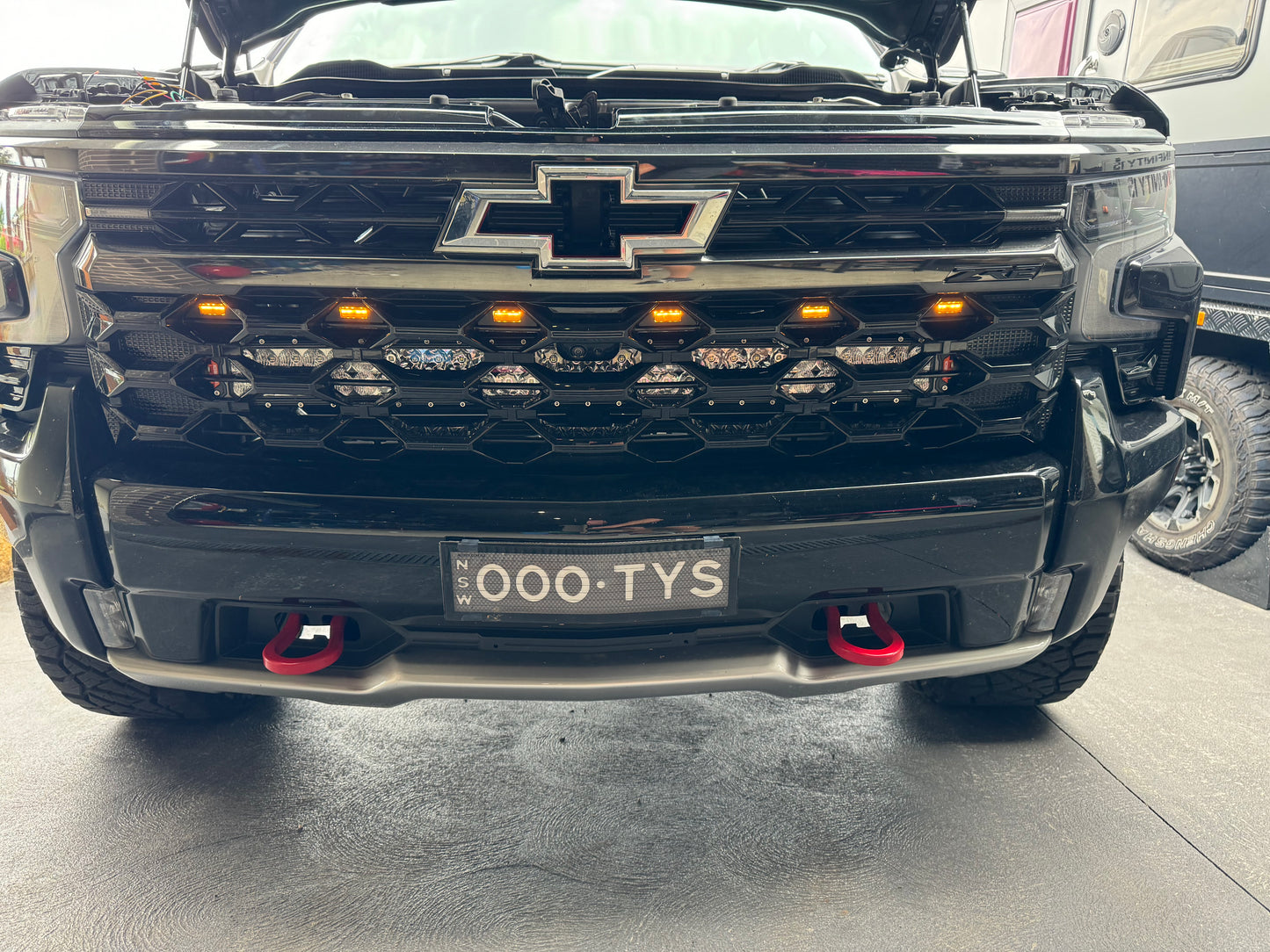 Chevrolet Silverado ZR2 - Grill LED Lights & Brackets