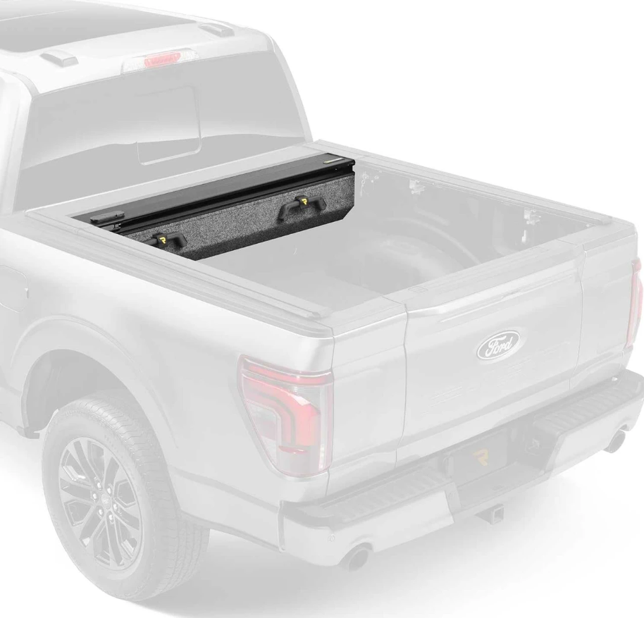 RealTruck RetraxPRO EZ-OFF FRC-4000 Retractable Manual Tonneau Cover w/T-Slot Rails | Chevrolet Silverado 2500 6'10 Bed (2023+)