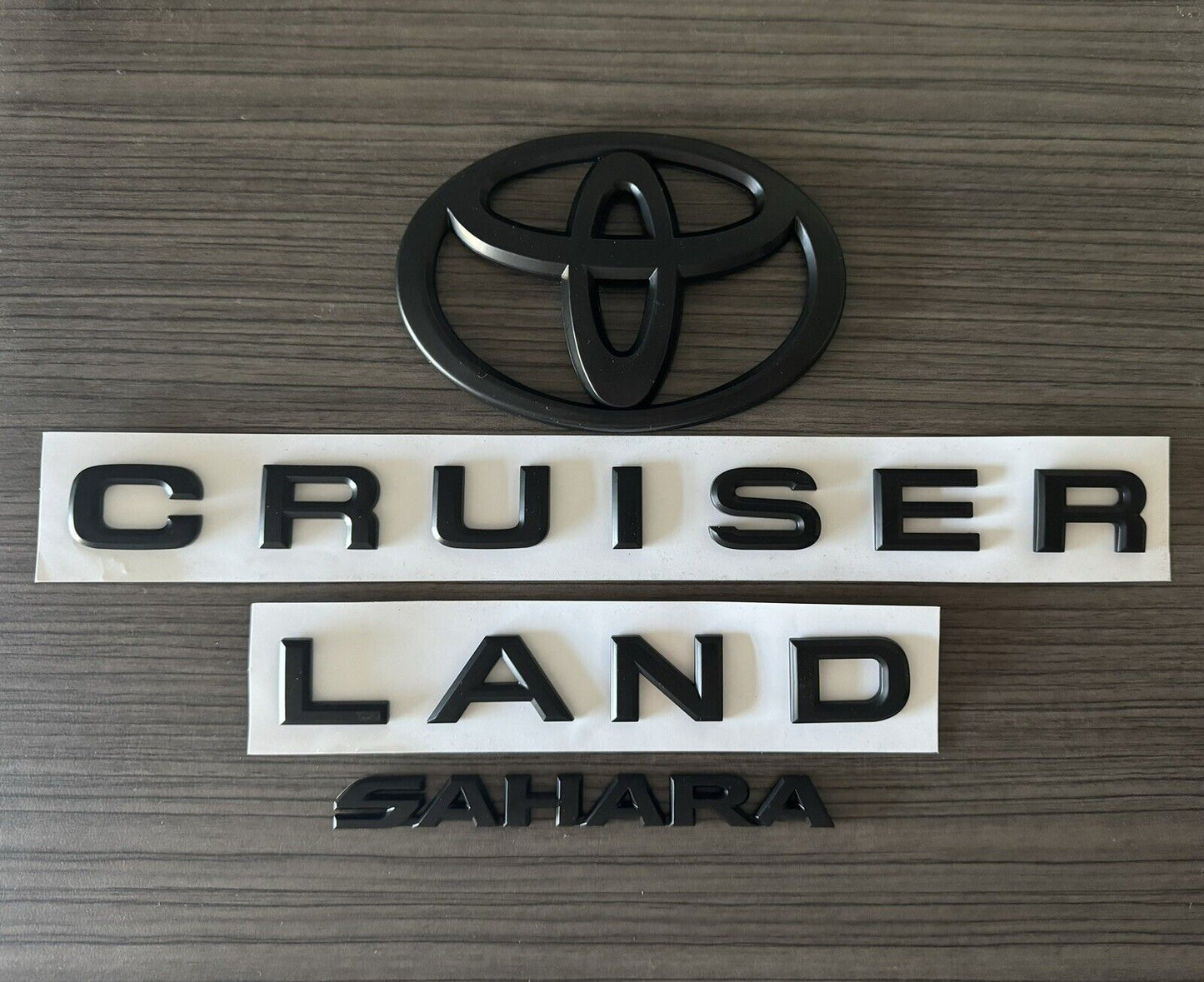 Toyota Landcruiser 300 Series Rear Black Badge Kit - SAHARA