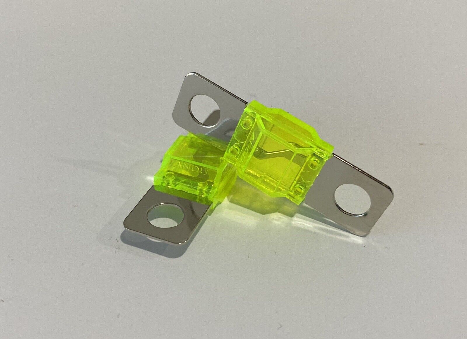 Midi Fuses (Twin Pack) – Complete Vehicle Designs