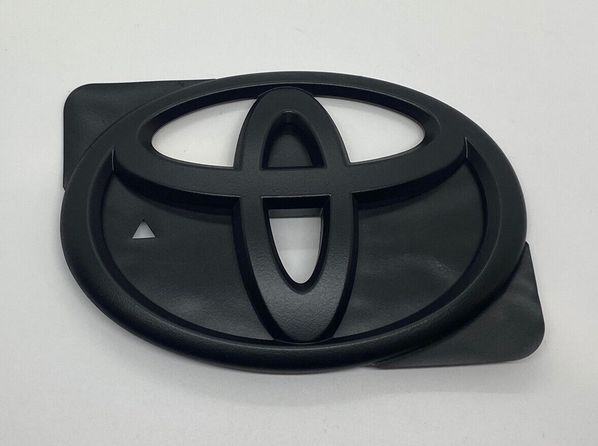 Toyota Landcruiser 200 Series (2008-2015) Rear Logo Badge